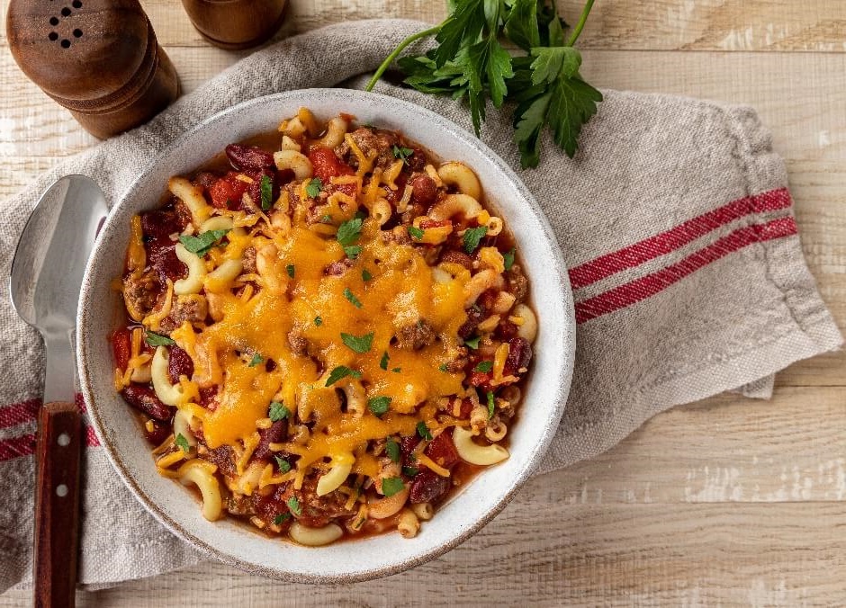 Macarrão com queijo brie e filé